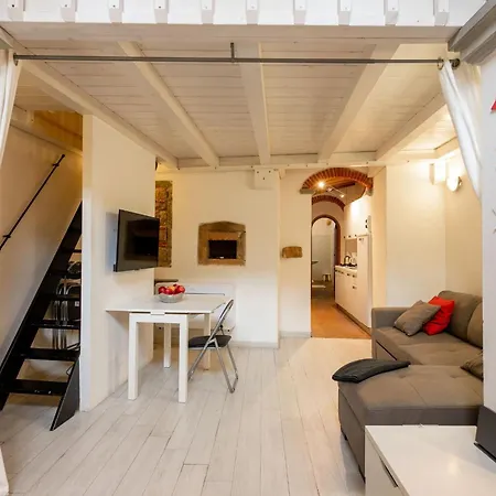 アパート Oltrarno Loft By Halldis フィレンツェ